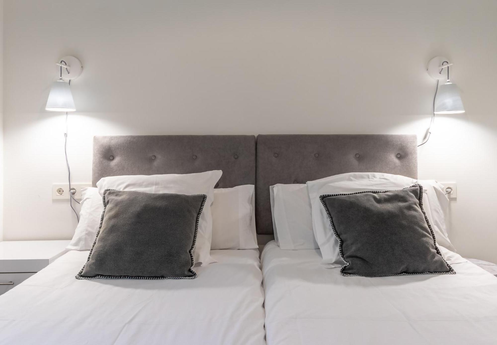 Homeloving Apartment Bilbao Centre With Parking ภายนอก รูปภาพ